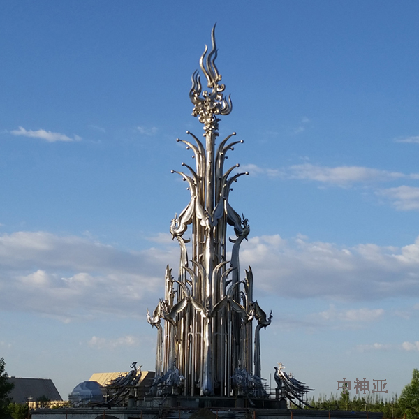 《克拉瑪依之歌》 高58m  不銹鋼 設(shè)計(jì)：韓美林 2014年 位于新疆克拉瑪依市政府南廣場(chǎng)